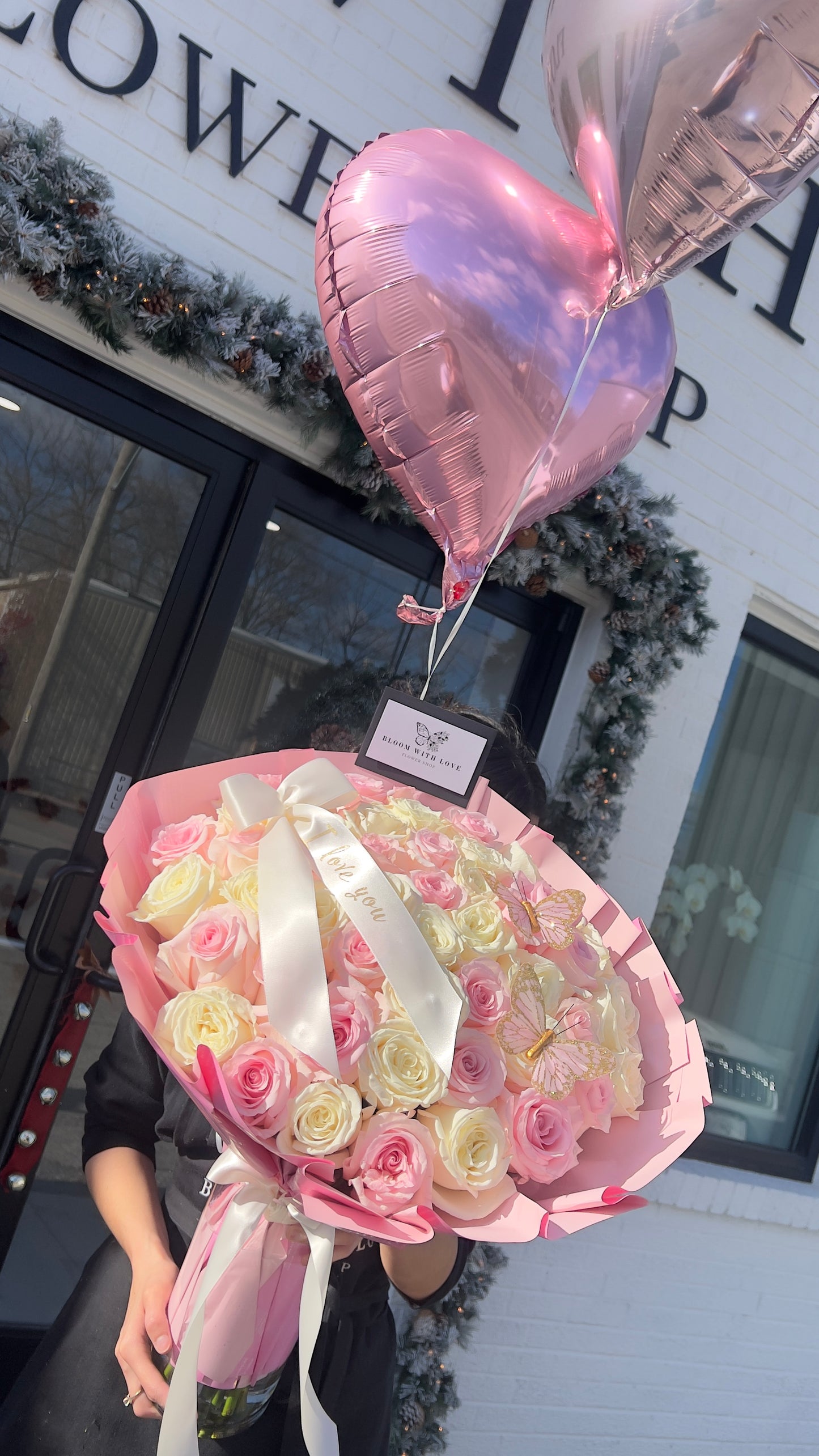 Pink & White Mix Rose Bouquet