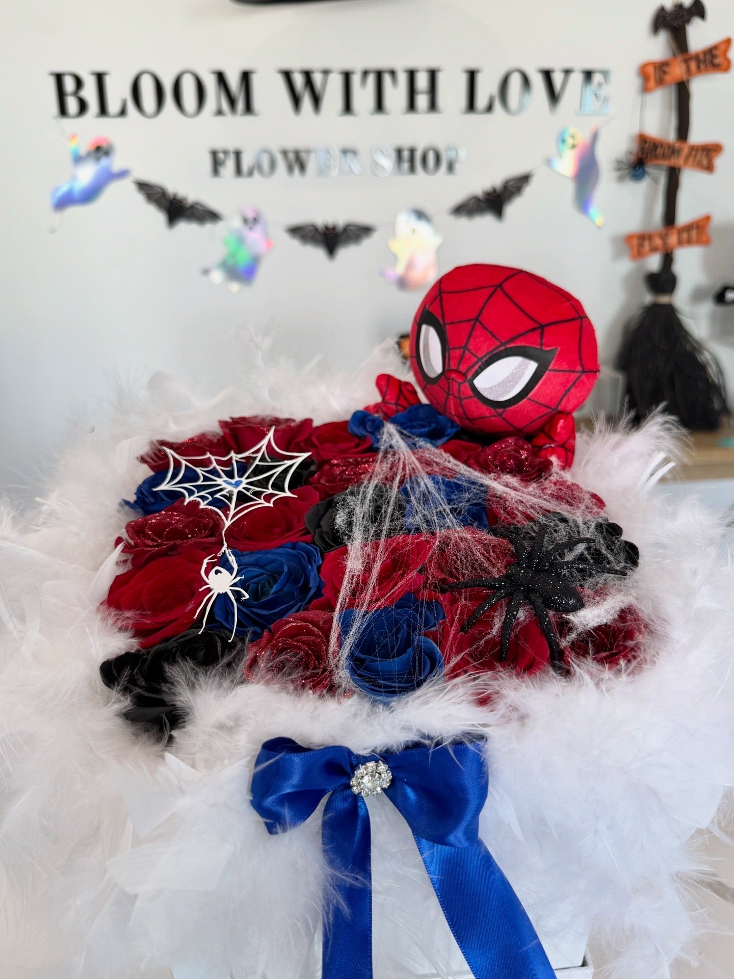 𝕊𝕡𝕚𝕕𝕖𝕣 𝕄𝕒𝕟