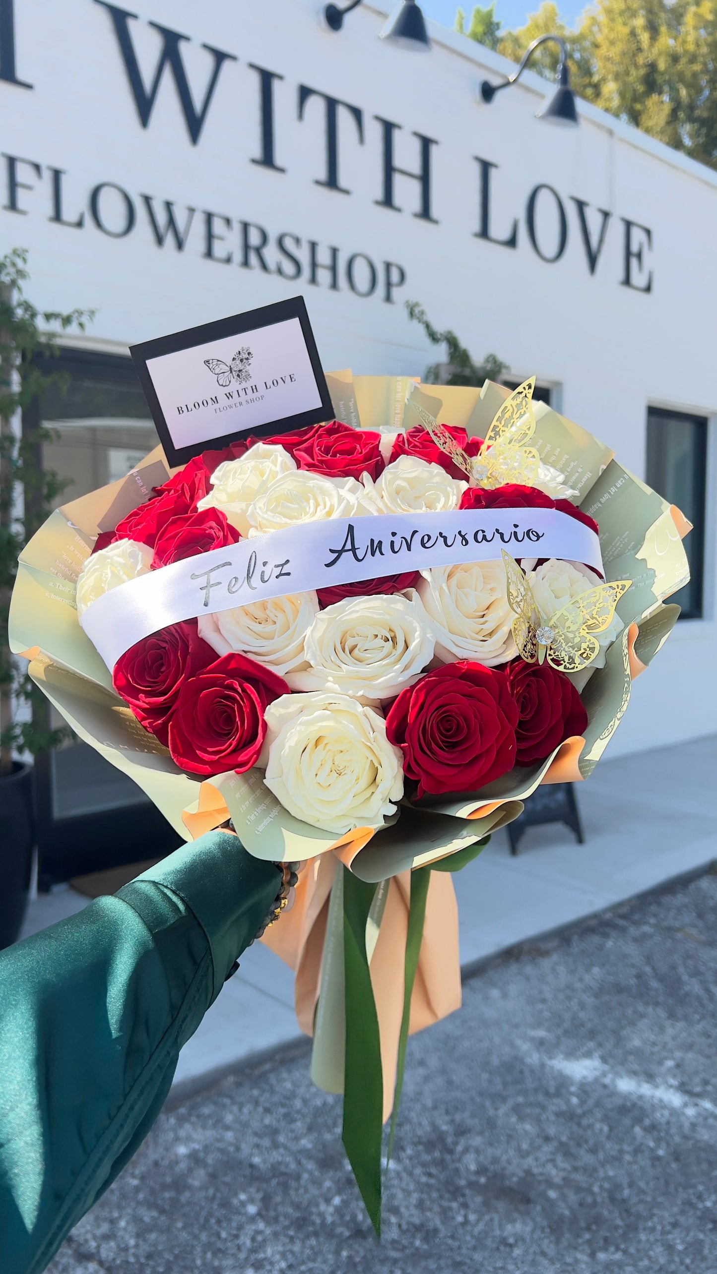 Red & White Rose Bouquet