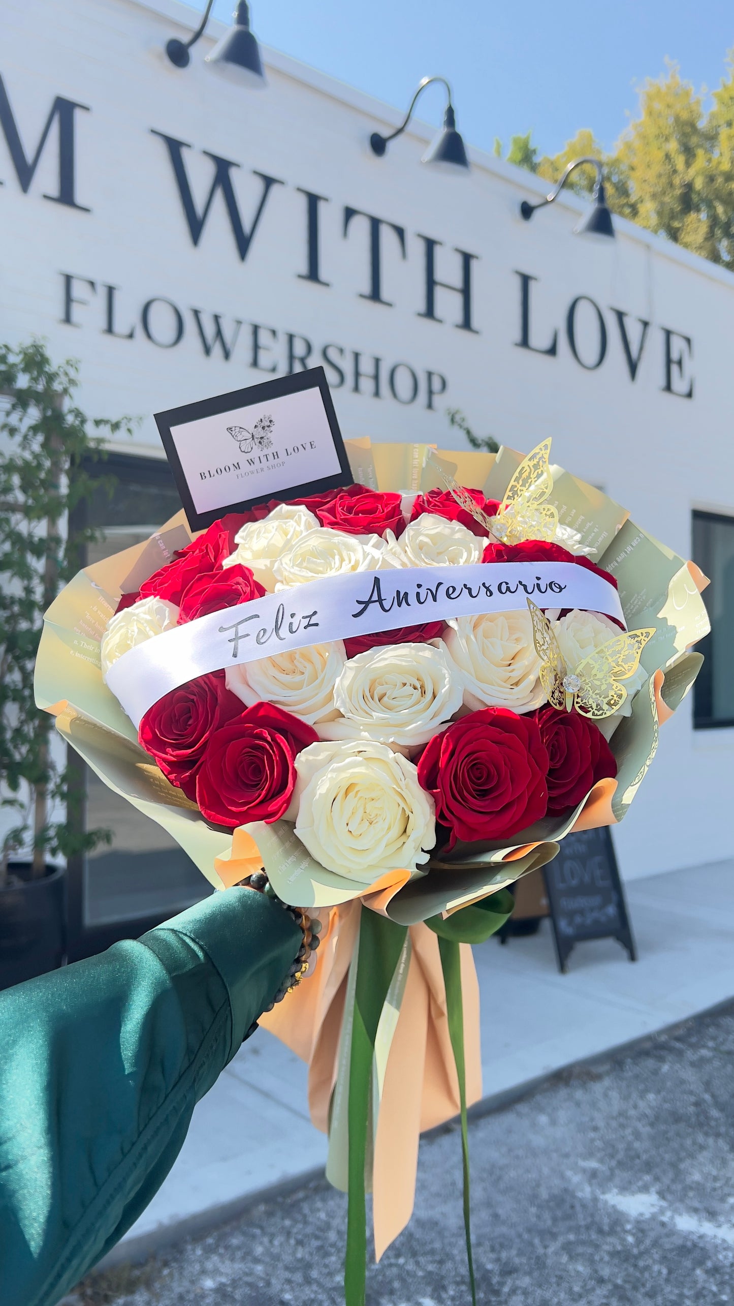 Red & White Rose Bouquet